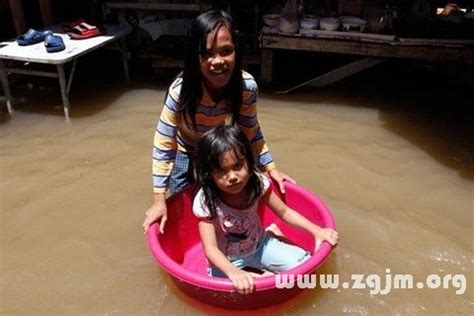 夢到洪水爆發|夢見洪水、發大水